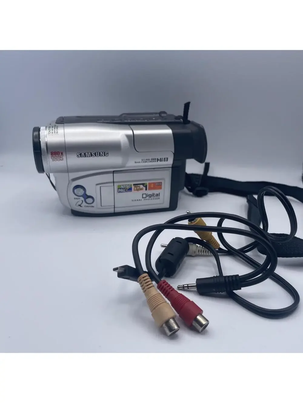 Samsung SCL906 Hi8 NTSC 8mm Camcorder W/O Charger! Parts Only Untested